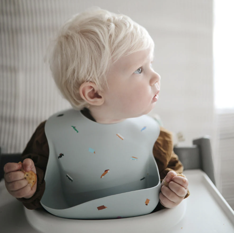Mushie/Silicone Apron お食事エプロン【Retro Cars/Dinosaurs/Lilac Flowers】
