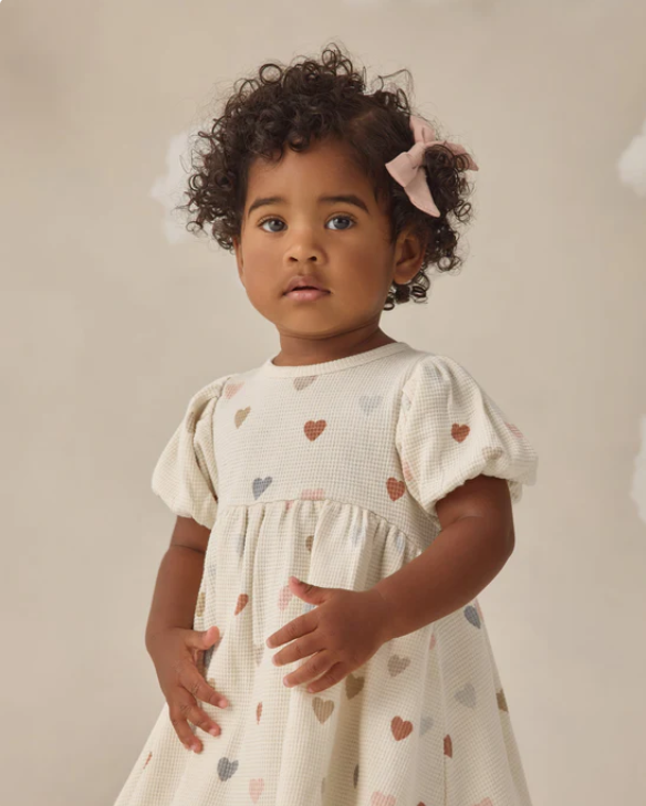 QUINCY Mae/DARLA DRESS /CONFETTI HEARTS /ワンピース【18-24m/2-3Y】