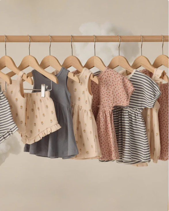 QUINCY Mae/RIBBED TANK DRESS /BUTTERCUP /ECRU /ワンピース【2-3Y/4-5Y】