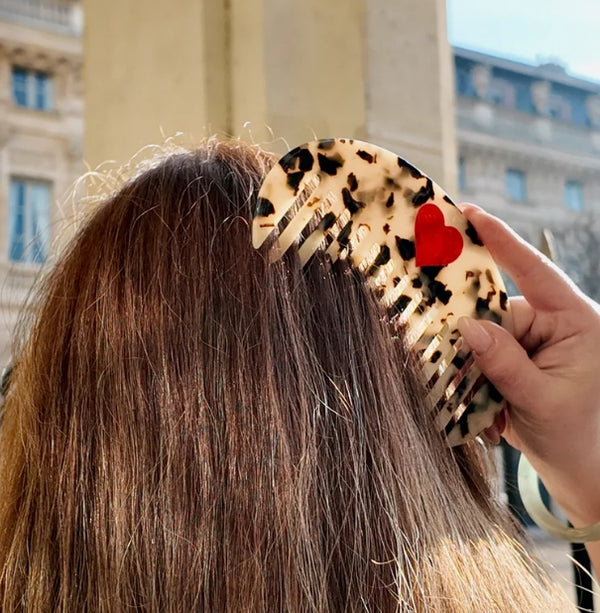 Solar Eclipse/ソーラー エクリプス　GUA SHA TREATMENT HAIR COMB