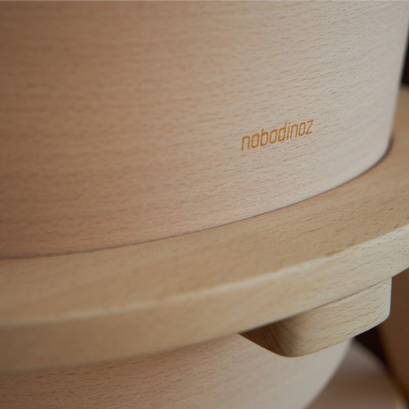 NOBODINOZ/ 木製ベビーチェア