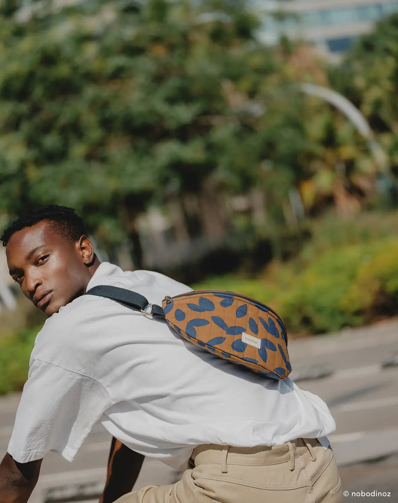 NOBODINOZ/ PARIS-TOKYO FANNY PACK ウエストバッグ – HOWMORE LIVING NOBODINOZ/ PARIS-TOKYO FANNY PACK ウエストバッグ – HOWMORE LIVING